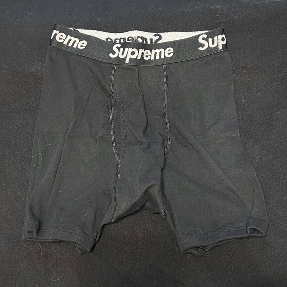 NWOT Supreme x Hanes Black Boxer Briefs 4-Pack (Small) - Picture 1 of 4